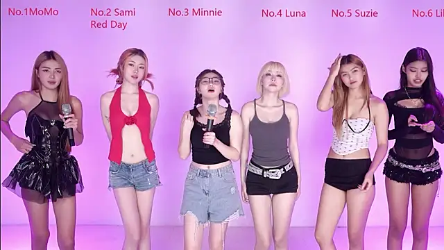 Изображение секс-шоу модели G-Velvet