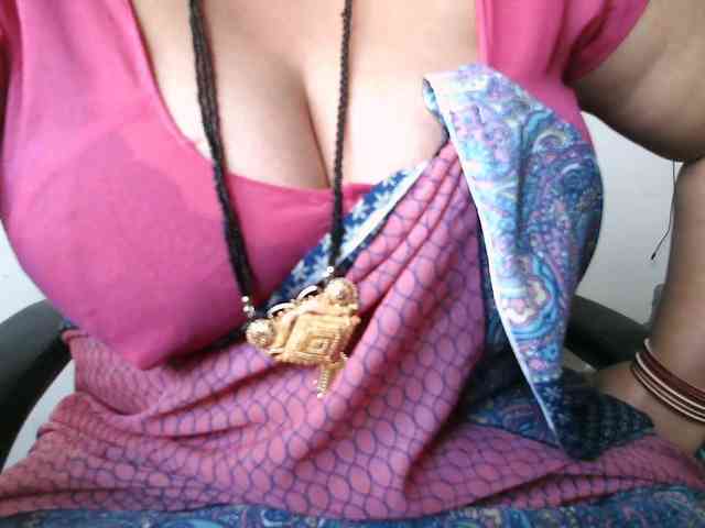 Изображение секс-шоу модели hotpavitra