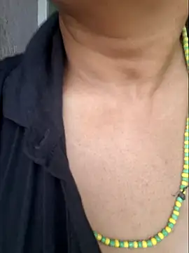 gatadeojosclaros's sex show image