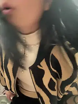 buusoom's sex show image