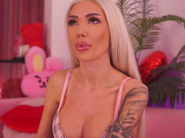 Изображение секс-шоу модели TheFallingAngel Изображение секс-шоу модели TheFallingAngel