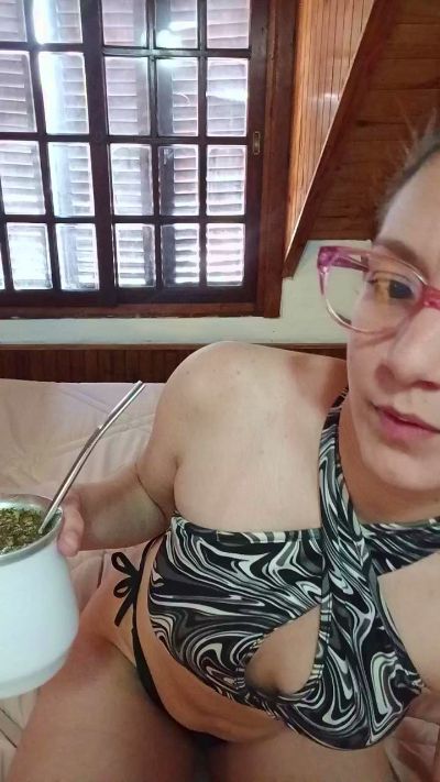 Изображение секс-шоу модели Desireoriana