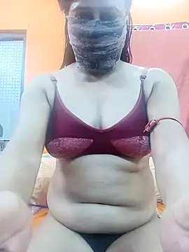 Изображение секс-шоу модели Hotpuja25