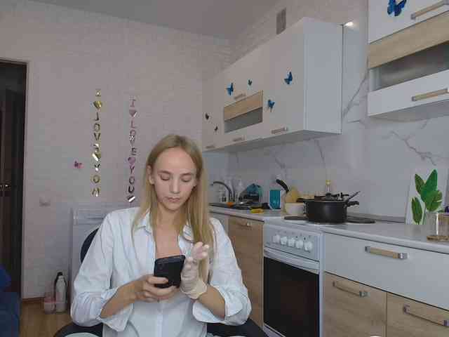 GORIGLAZ's sex show image