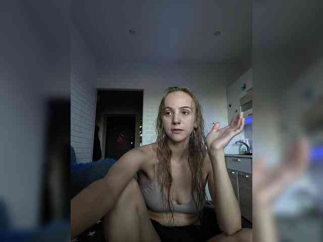 GORIGLAZ's sex show image