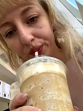 Изображение секс-шоу модели RonnieKiss Изображение секс-шоу модели RonnieKiss