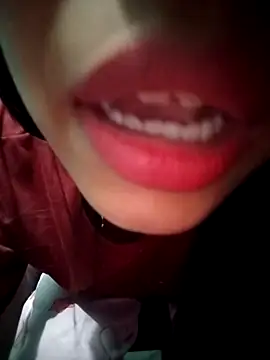 Sexshow-Bild von Hotty-Divya Sexshow-Bild von Hotty-Divya