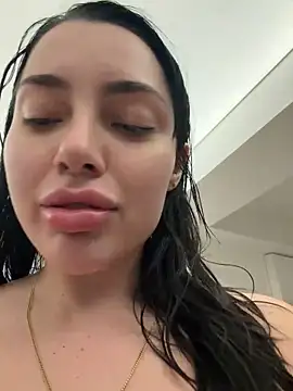 Изображение секс-шоу модели MyaSplash