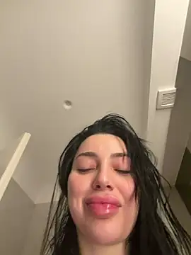 Изображение секс-шоу модели MyaSplash