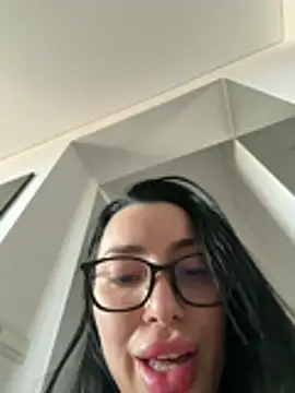 MyaSplash's sex show image