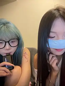 QIQI-QIQI-01's sex show image