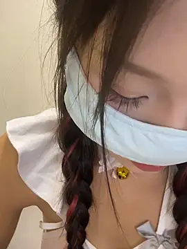 QIQI-QIQI-01's sex show image