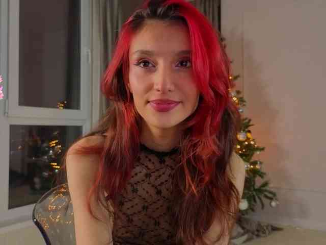 Linaage's sex show image