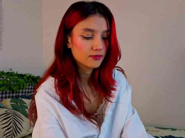 Изображение секс-шоу модели Linaage Изображение секс-шоу модели Linaage