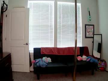 shyy_petitebaby's sex show image