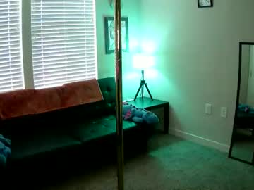 shyy_petitebaby's sex show image