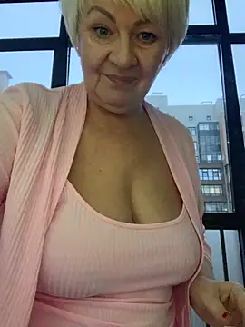 Laura_Millf's sex show image