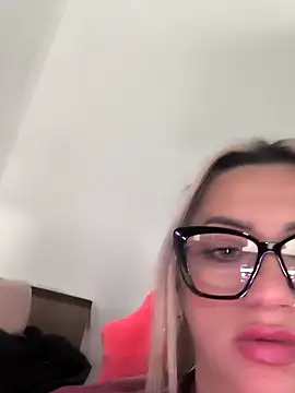 NinaRicci1518's sex show image