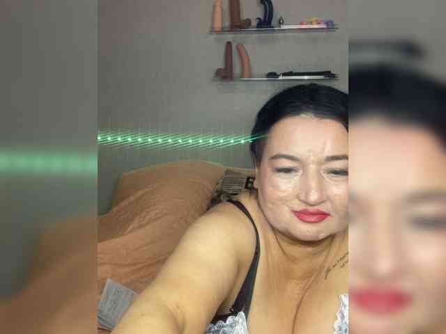 SVETIKBOMBOCHKA's sex show image SVETIKBOMBOCHKA's sex show image