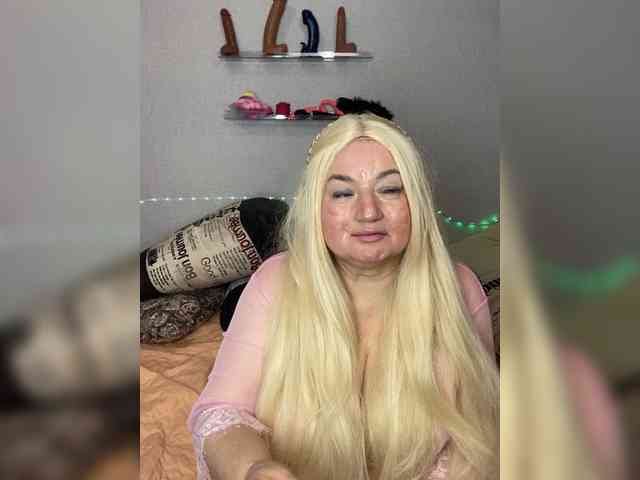 SVETIKBOMBOCHKA's sex show image SVETIKBOMBOCHKA's sex show image