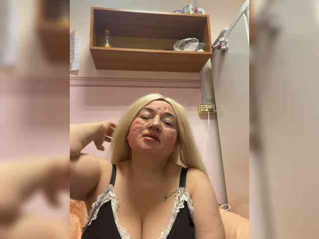 SVETIKBOMBOCHKA's sex show image