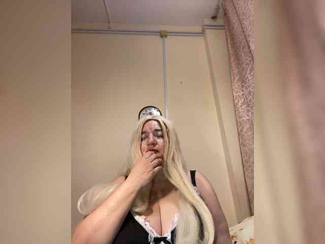 SVETIKBOMBOCHKA's sex show image