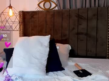 ariadelune7's sex show image