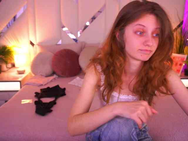 Sexshow-Bild von CuteeFoxy Sexshow-Bild von CuteeFoxy