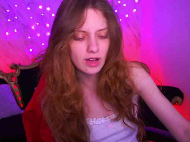 Sexshow-Bild von CuteeFoxy Sexshow-Bild von CuteeFoxy