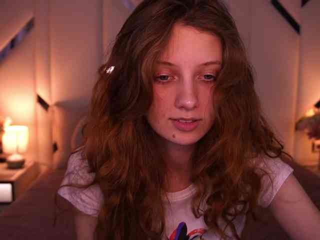 Sexshow-Bild von CuteeFoxy Sexshow-Bild von CuteeFoxy