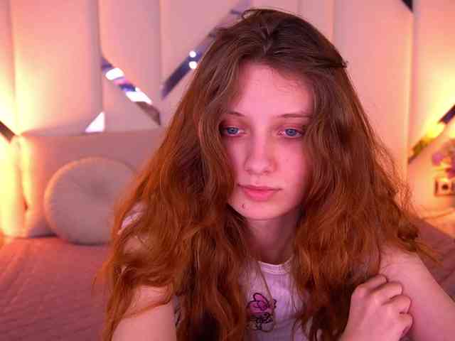 Sexshow-Bild von CuteeFoxy Sexshow-Bild von CuteeFoxy