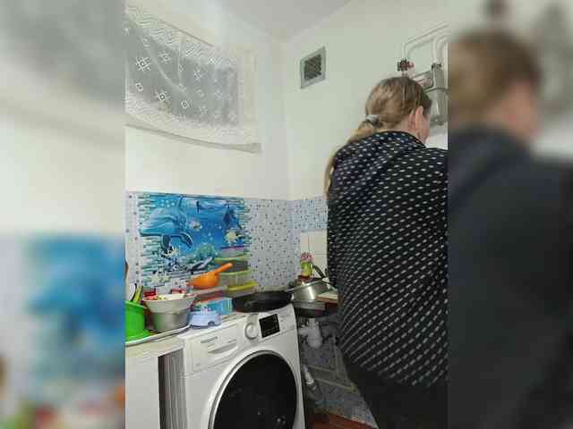 Alenushka888's sex show image