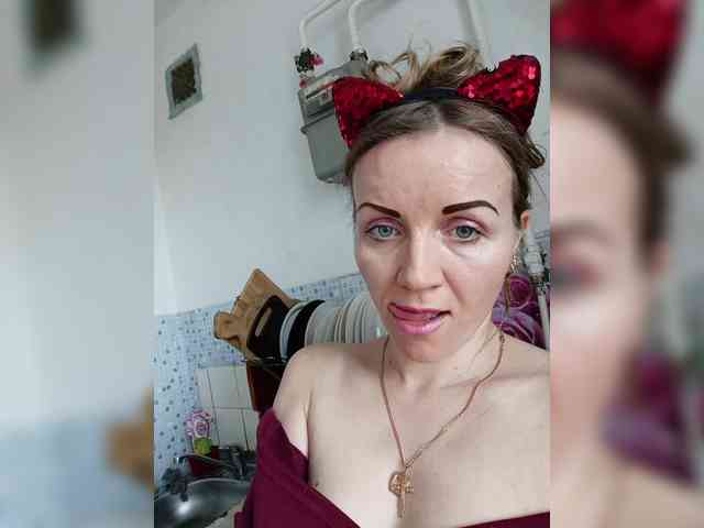 Alenushka888's sex show image