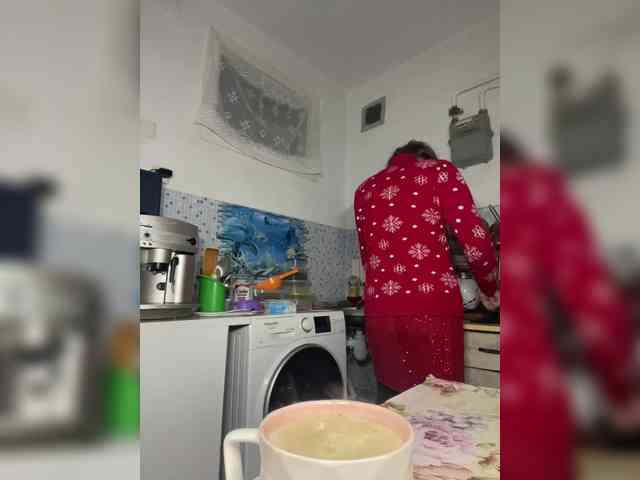 Alenushka888's sex show image