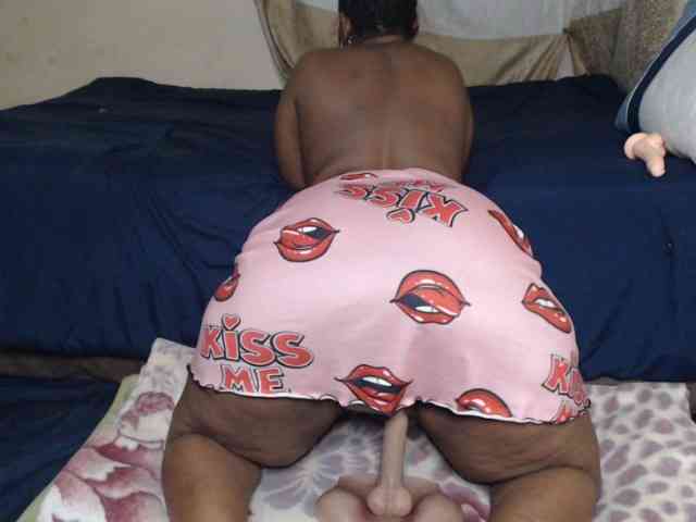 Prettybkack25's sex show image