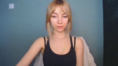 LuciaAdorable's sex show image