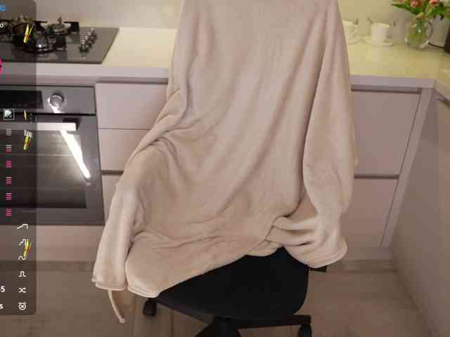 Sexshow-Bild von kistochkaa Sexshow-Bild von kistochkaa