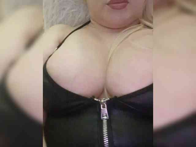 Alinaa's sex show image