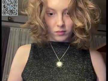 holydori's sex show image