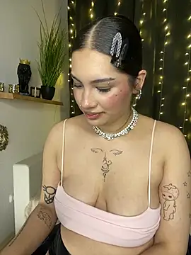 Sexshow-Bild von lora_meow Sexshow-Bild von lora_meow