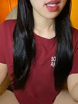 Изображение секс-шоу модели Uyennii02