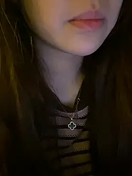 Uyennii02's sex show image