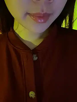 Uyennii02's sex show image