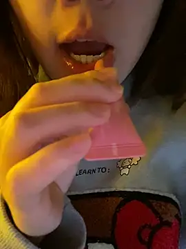 Uyennii02's sex show image