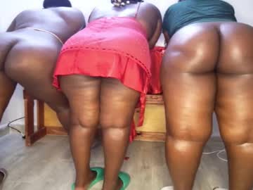 Изображение секс-шоу модели queenkiah Изображение секс-шоу модели queenkiah