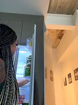 Your_Paris's sex show image