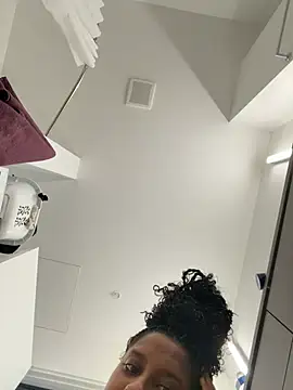 Your_Paris's sex show image