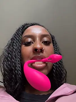 Your_Paris's sex show image