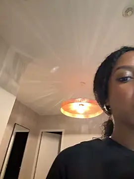 Your_Paris's sex show image