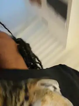 Your_Paris's sex show image